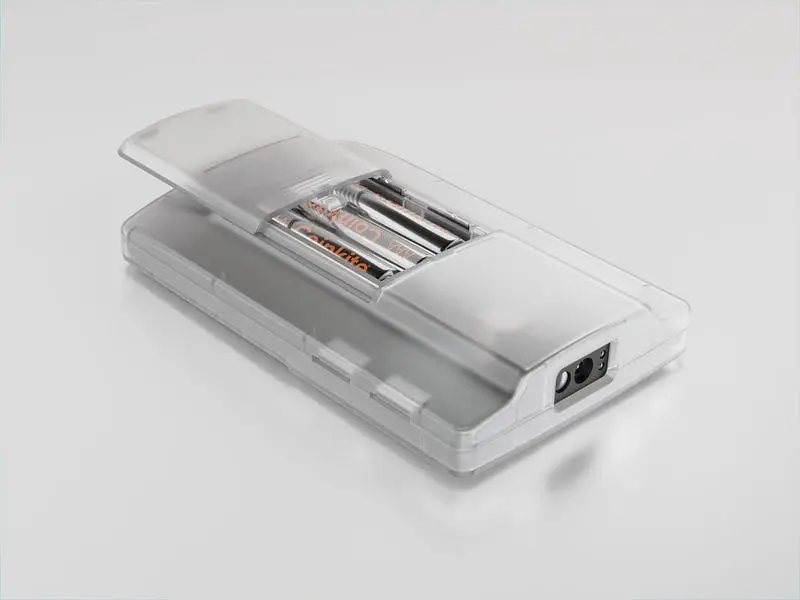 Coldcard Q offers 3x AAA batteries to power it.